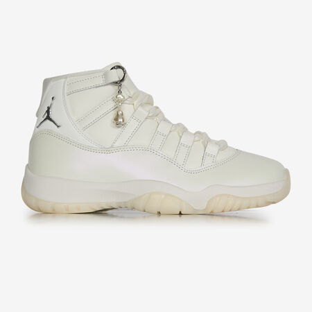 JORDAN AIR JORDAN 11 RETRO BEIGE FEMME