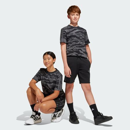 ADIDAS SPORTSWEAR Short Camo Seasonal Essentials Enfants Black / Multicolor JUNIOR