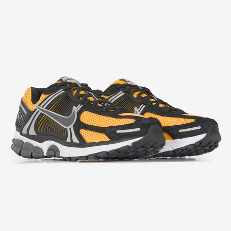 NIKE zoom vomero ZOOM VOMERO 5 BLACK/ORANGE MEN