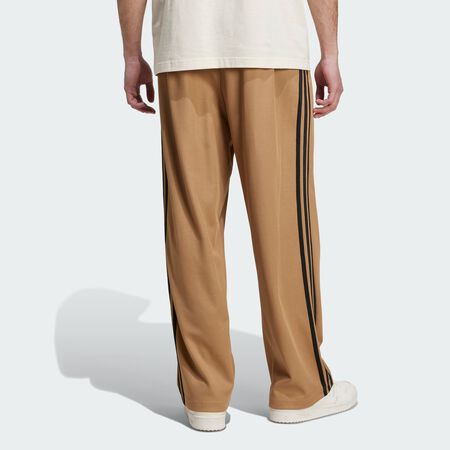 ADIDAS ORIGINALS Adicolor Baggy Fit Firebird Track Pants Beige / Black MEN