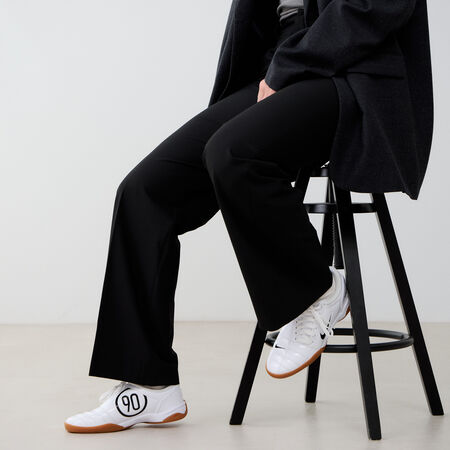 TOTAL 90 : WHITE