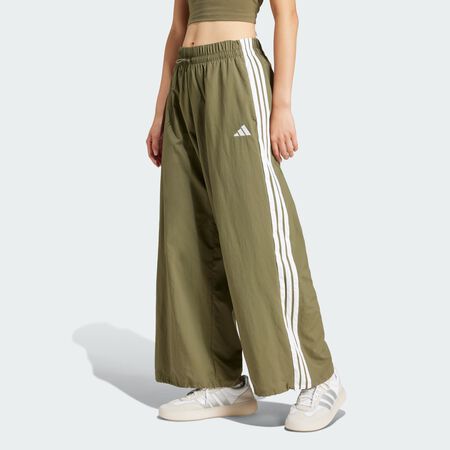 ADIDAS SPORTSWEAR Pantalon parachute toile 3 bandes Lifestyle Essentials Olive Strata / White FEMME