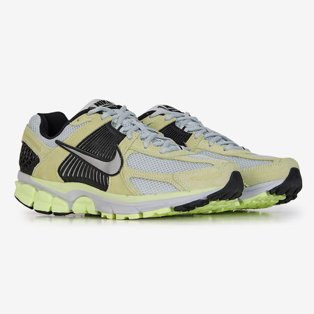 NIKE zoom vomero ZOOM VOMERO 5 SUEDE JAUNE/NOIR HOMME