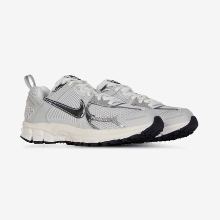 NIKE zoom vomero ZOOM VOMERO 5 CHROME SILVER/BEIGE JUNIOR