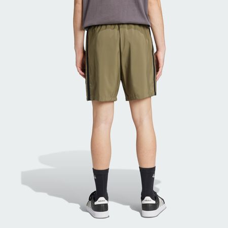 ADIDAS SPORTSWEAR Short Essentials 3 bandes Chelsea Olive Strata / Black HOMME