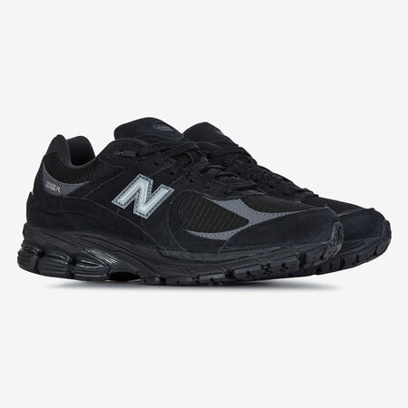 NEW BALANCE 2002r 2002R BLACK/SILVER WOMEN