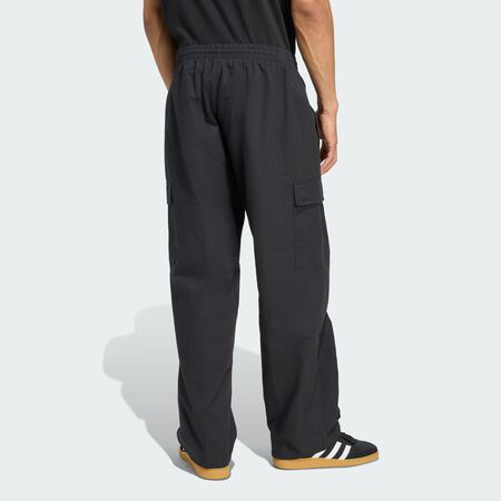 ADIDAS ORIGINALS Trefoil Essentials Woven Black / White MEN