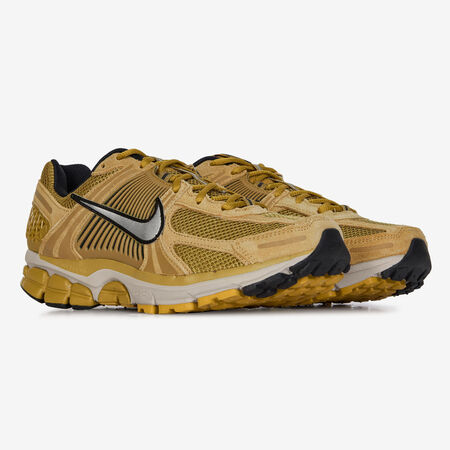 NIKE zoom vomero ZOOM VOMERO 5 SUEDE MARRON/BEIGE HOMME