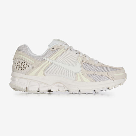 NIKE zoom vomero ZOOM VOMERO 5 SUEDE BLANC/BEIGE FEMME