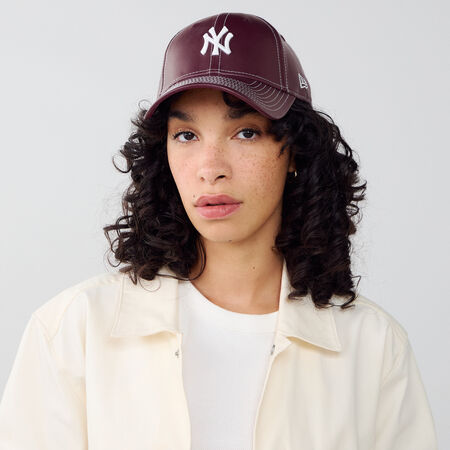 NEW ERA 9FORTY WOMEN NY TOPSTITCH PU BURGUNDY/WHITE WOMEN